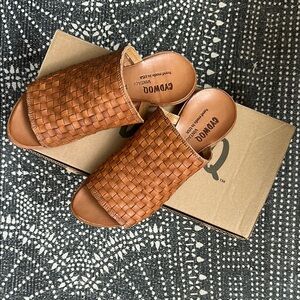 Cydwoq Brown Woven Leather Sandals